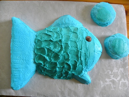 How To Make a Fish Cake - Sweet Party Place