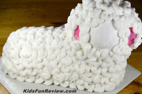 lamb cake with curls