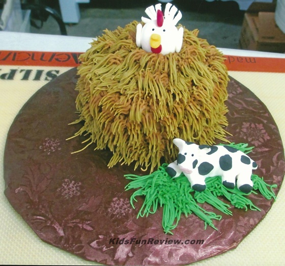 Farmyard first birthday cake 3