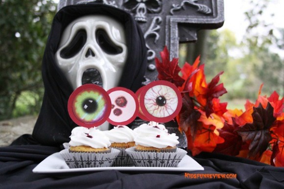zombie eyeball cupcakes 2