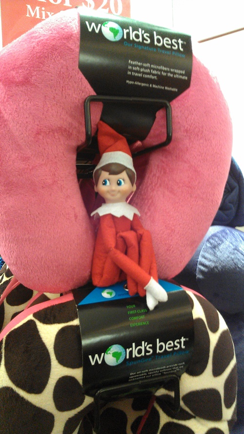 elf on the shelf shops in the airport