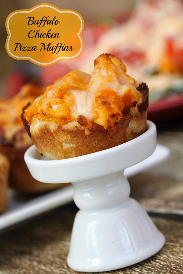 quick and easy buffalo chicken pizza muffins