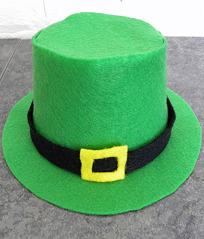 Kid's Craft Easy St. Patrick's Day leprechaun hat