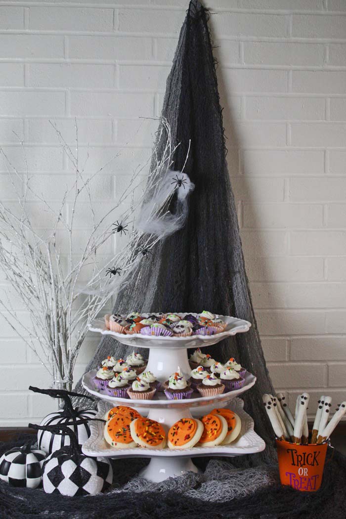 Halloween tiered tray for sweets